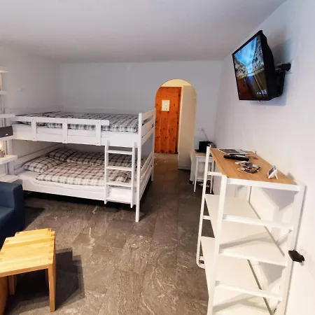 Uletsch Camp Апартаменты *