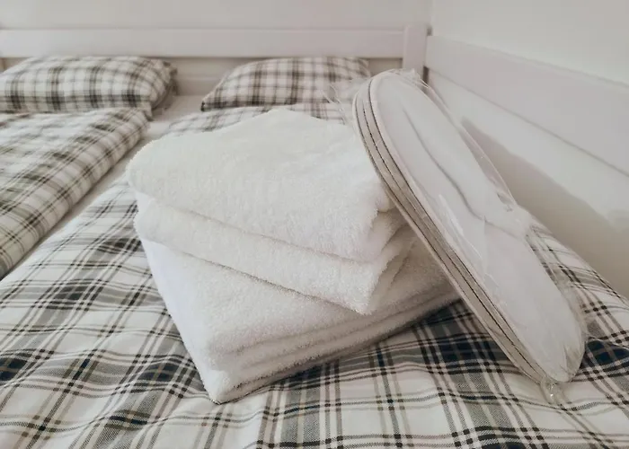 Uletsch Camp لاكس